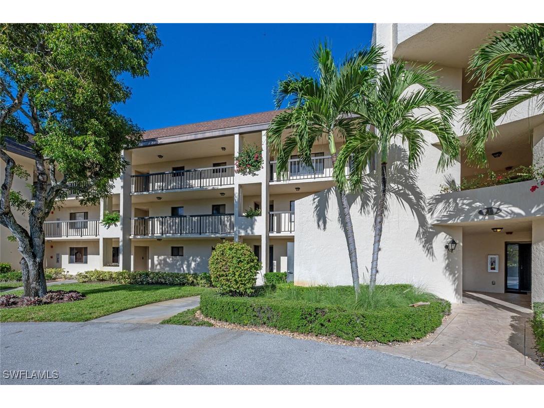 413 Augusta Boulevard #305 Naples FL 34113 224093532 image1