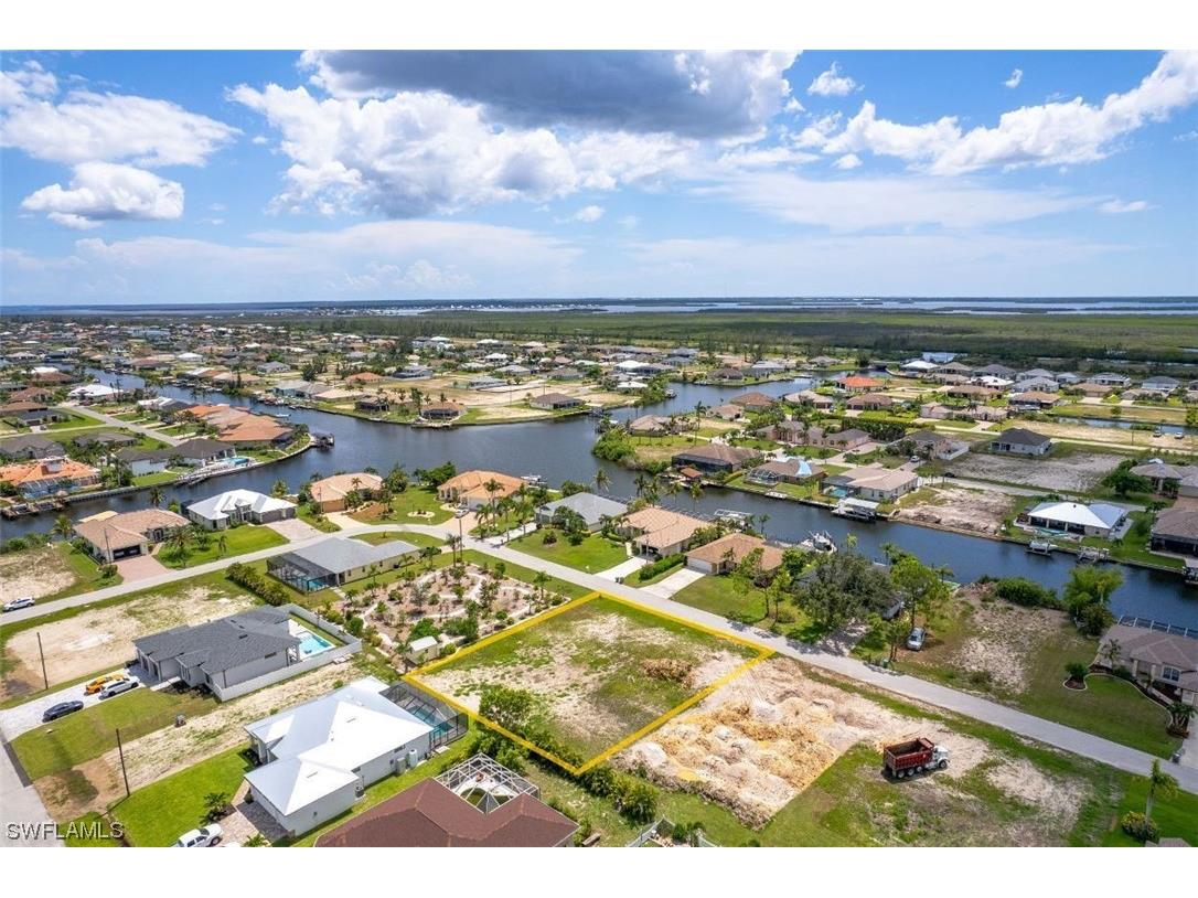 413 NW 37th Place Cape Coral FL 33993 223057260 image1