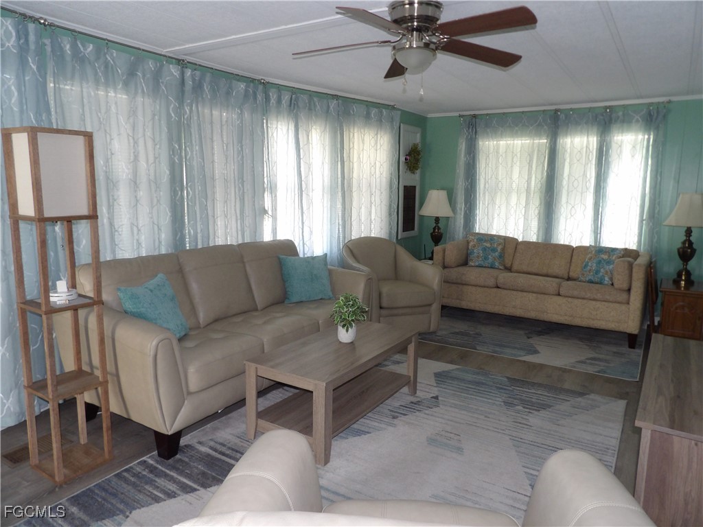 413 Timber Lane N North Fort Myers FL 33917 2025025979 image4