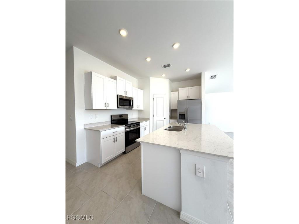 4130 Granita Court North Fort Myers FL 33917 2025020733 image12