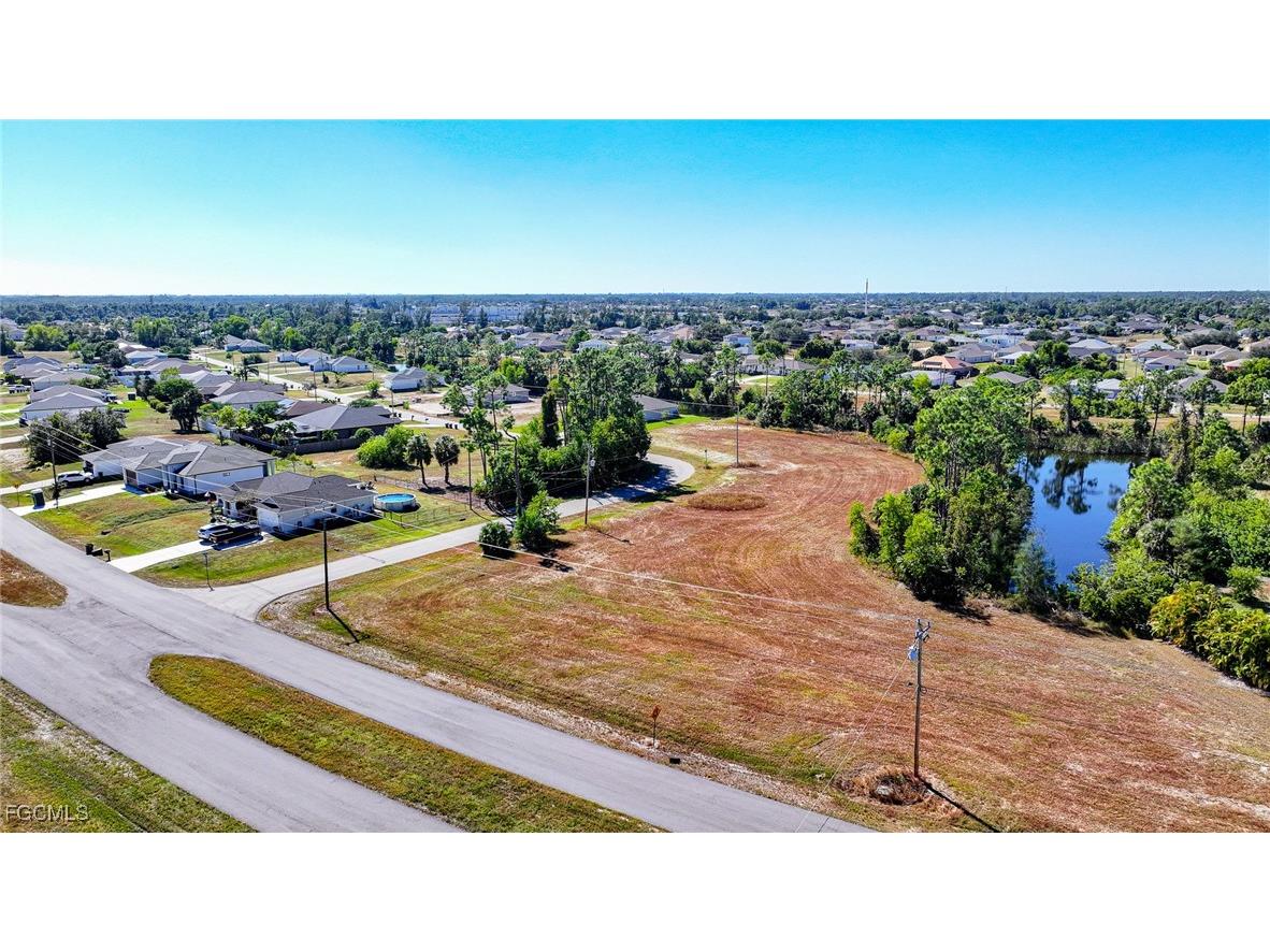 4132 Garden Boulevard Cape Coral FL 33909 2026004285 image4