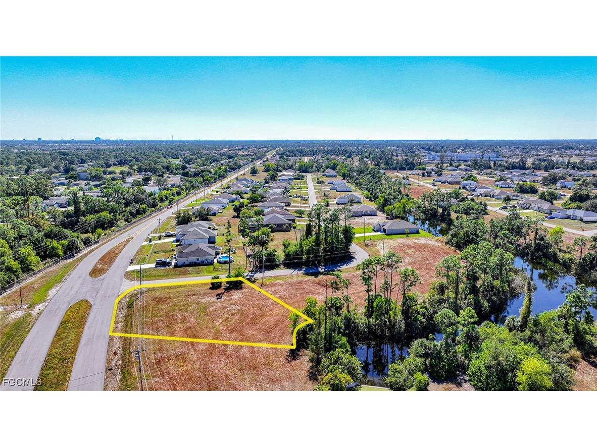 4132 Garden Boulevard Cape Coral FL 33909 2026004285 image5