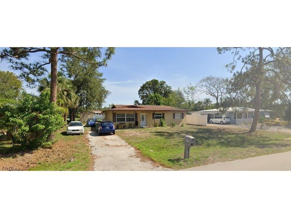 4133 Estey Avenue Naples FL 34104 223046558 image1