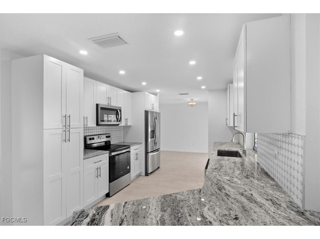 4135 Coronado Parkway Cape Coral FL 33904 2025014178 image29