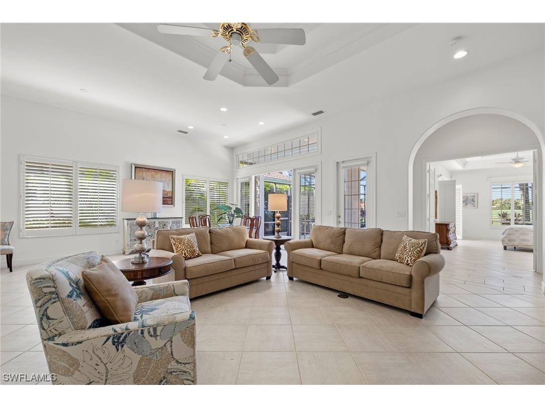4136 Kensington High Street Naples FL 34105 223075961 image1