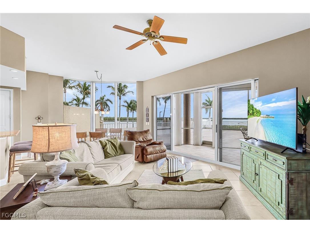 4137 Bay Beach Lane #522 Fort Myers Beach FL 33931 2026010999 image3