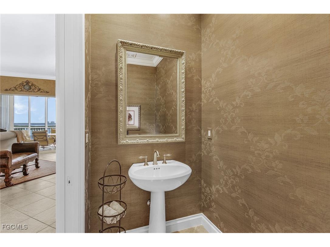 4137 Bay Beach Lane #5P2 Fort Myers Beach FL 33931 2026002295 image16