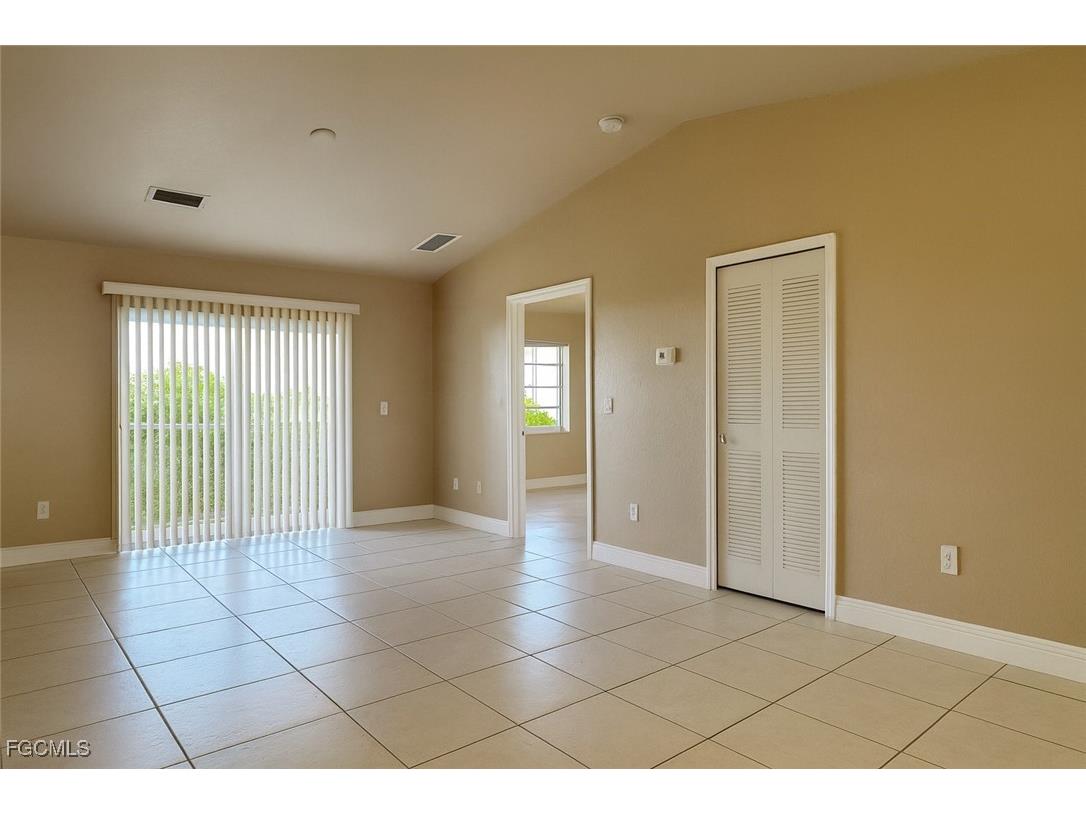 4137 Skyline Boulevard #6 Cape Coral FL 33914 2025016158 image4