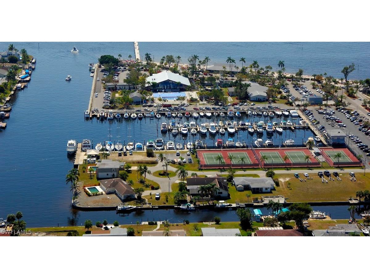 4138 NE 22nd Place Cape Coral FL 33909 224062016 image14