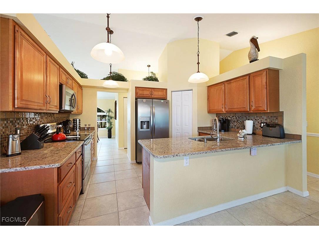 4138 SW 5th Avenue Cape Coral FL 33914 2025002960 image12