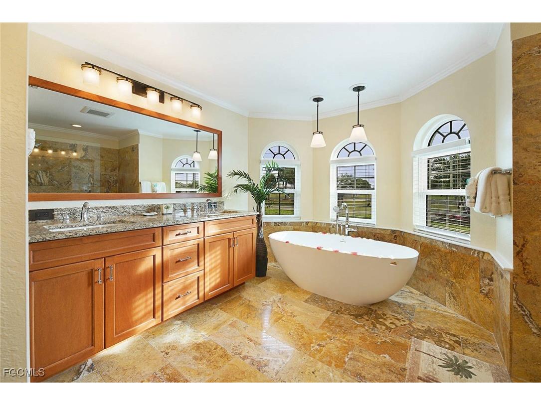 4138 SW 5th Avenue Cape Coral FL 33914 2025002960 image15