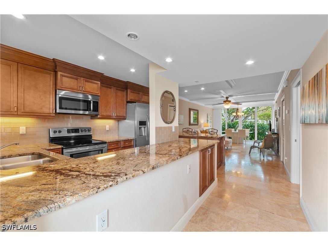 414 Broad Avenue S #H414 Naples FL 34102 226014114 image1