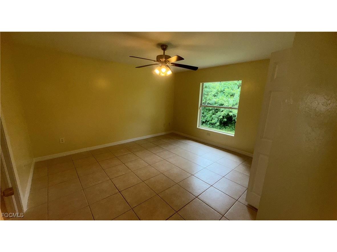 414 E 12th Street Lehigh Acres FL 33972 2025006124 image5