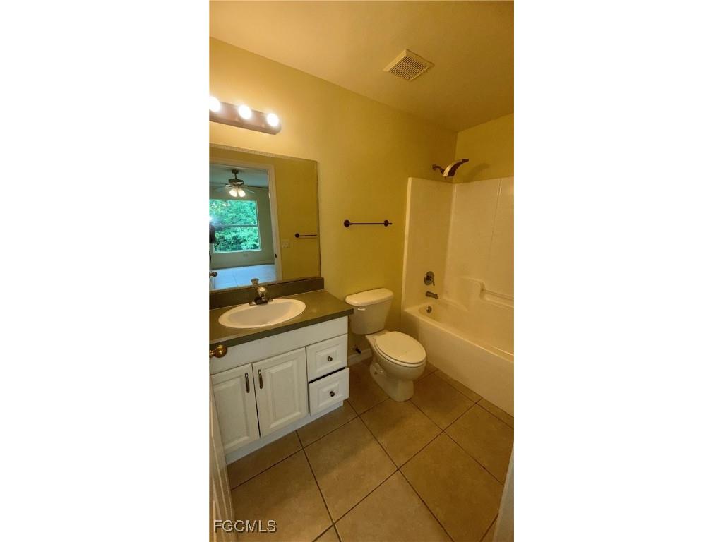 414 E 12th Street Lehigh Acres FL 33972 2025006124 image6