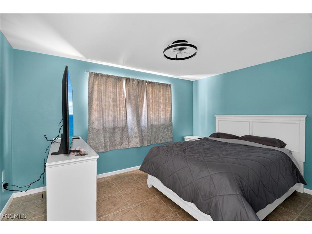 414 NE 15th Place Cape Coral FL 33909 2026013562 image15