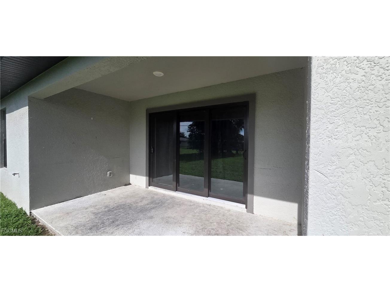 414 NE 25th Avenue Cape Coral FL 33909 2025006297 image18