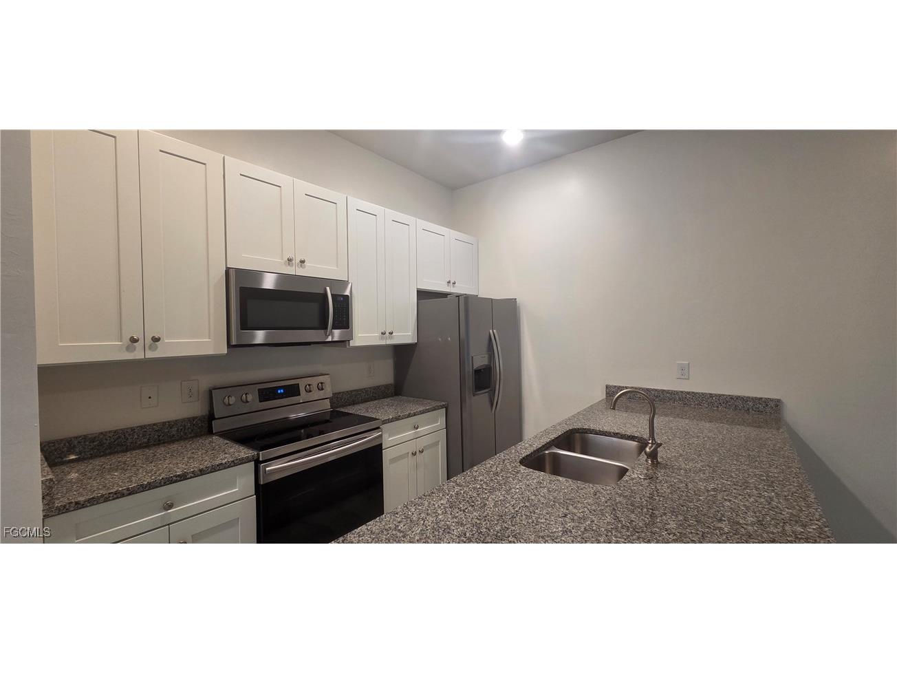 414 NE 25th Avenue Cape Coral FL 33909 2025006297 image2