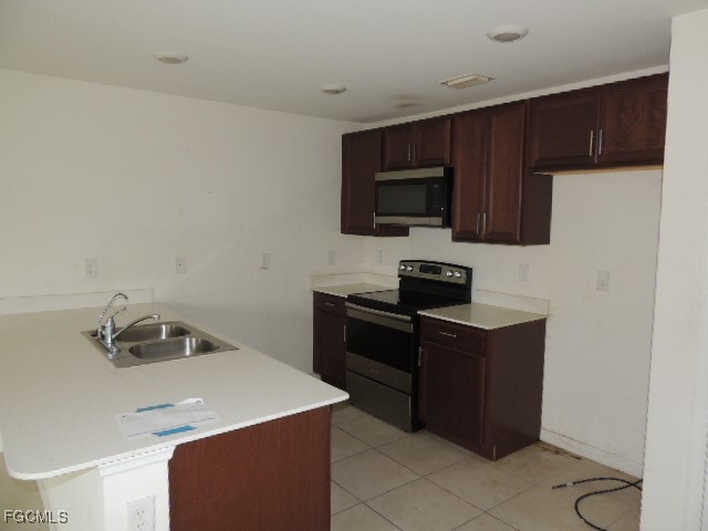 414 NW 13th Terrace Cape Coral FL 33993 2025010508 image3