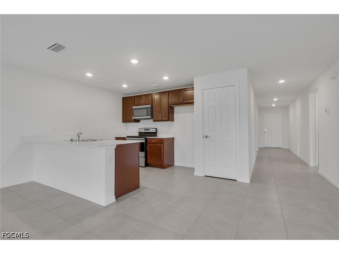 414 NW 13th Terrace Cape Coral FL 33993 2026019189 image2