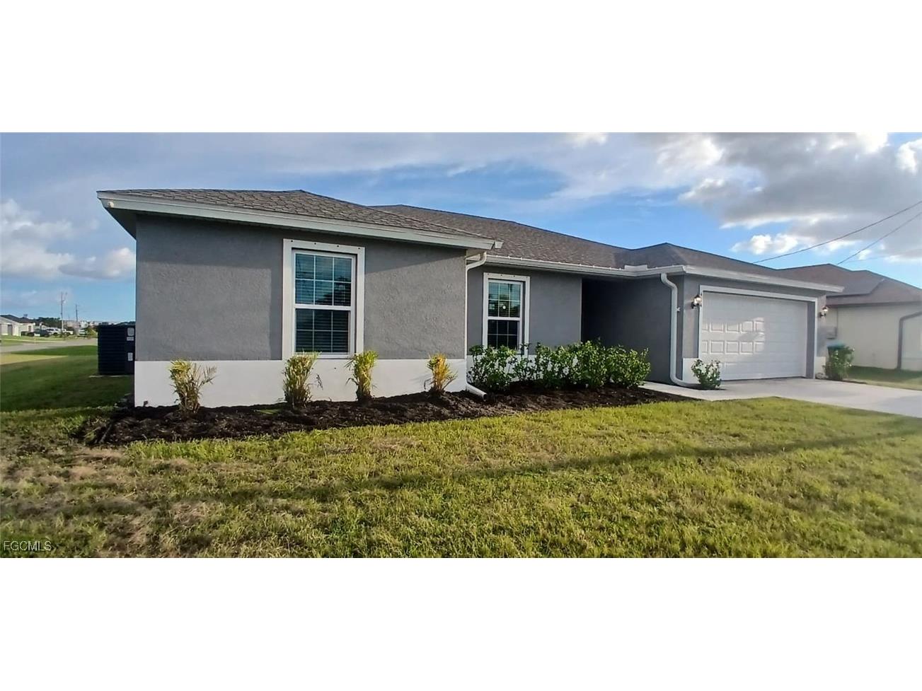 414 NW 3rd Terrace Cape Coral FL 33993 2025005359 image1