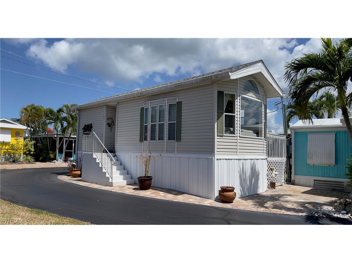 414 Papaya Street #45 Goodland FL 34140 223044023 image1