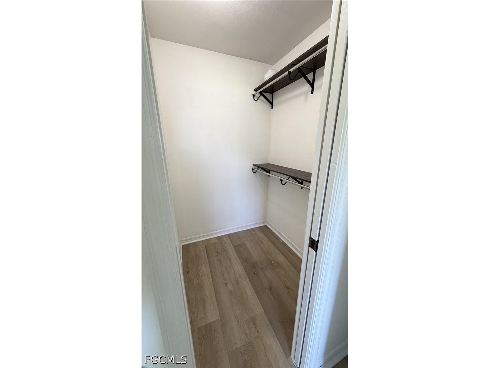 414 SE 13th Street Cape Coral FL 33990 2026031612 image20