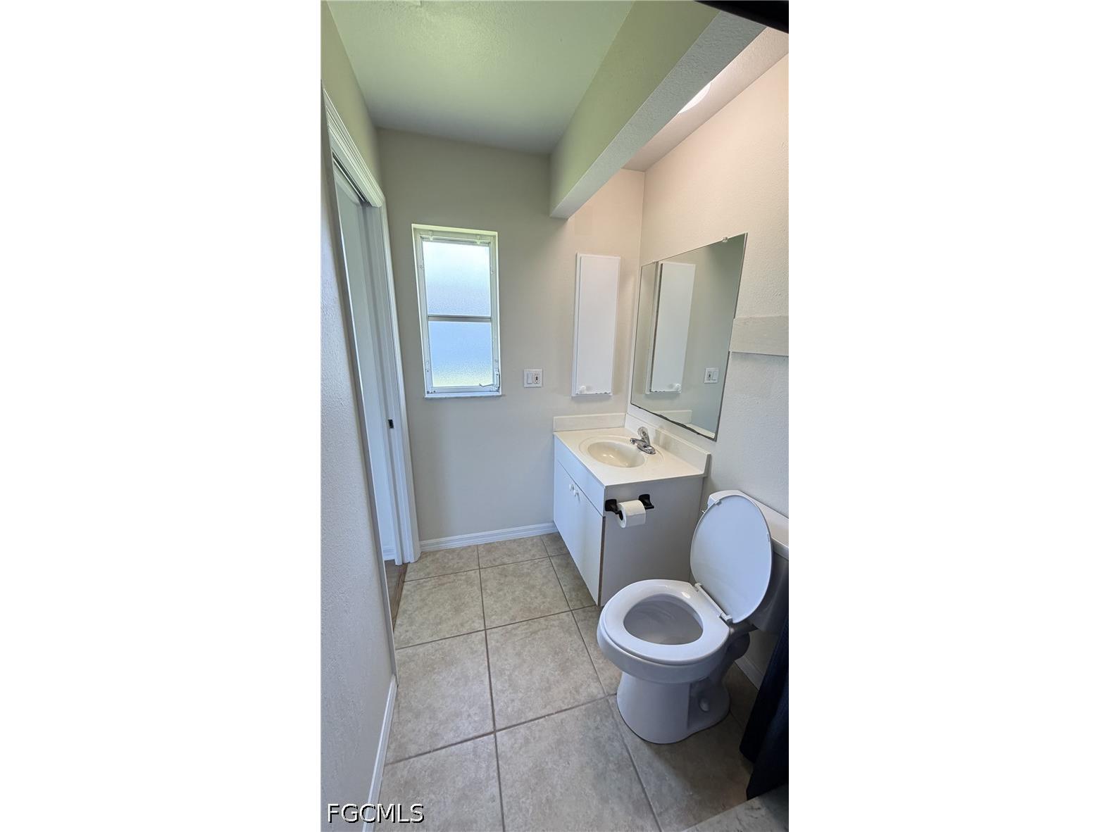414 SE 13th Street Cape Coral FL 33990 2026031612 image22