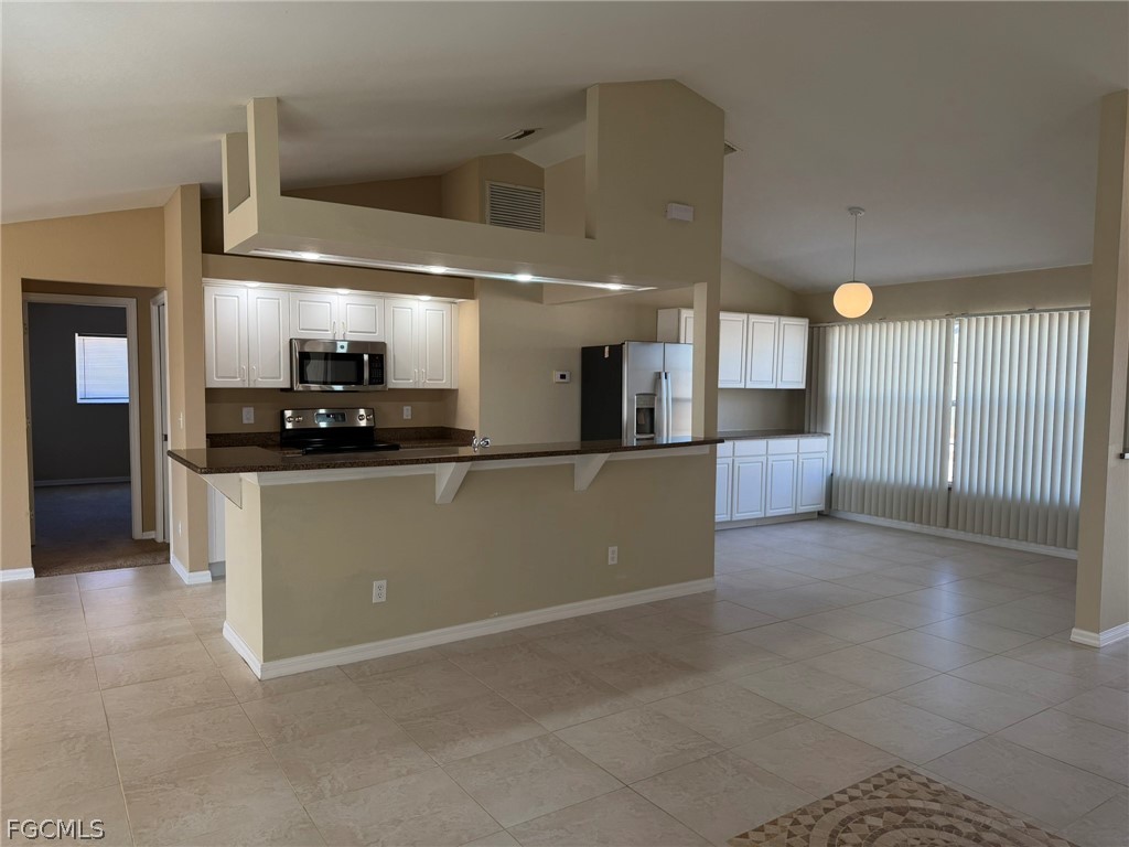 414 SE 7th Street Cape Coral FL 33990 2026007625 image10