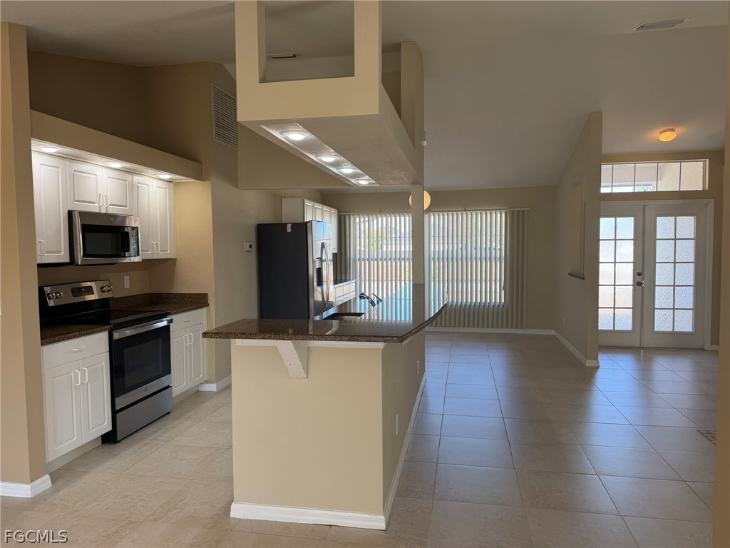 414 SE 7th Street Cape Coral FL 33990 2026007625 image13