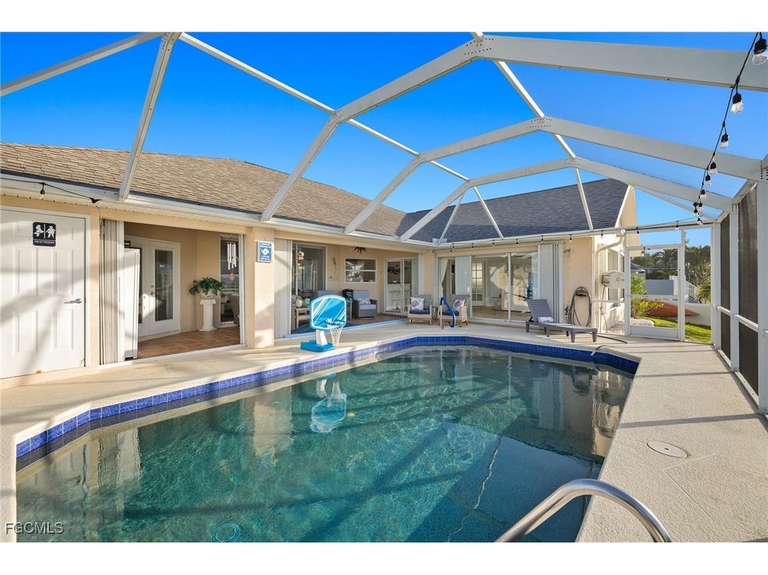 414 SW 47th Street Cape Coral FL 33914 2025010092 image2