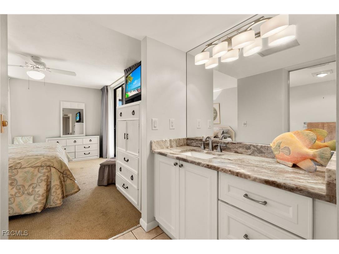 4140 Steamboat Bend E #404 Fort Myers FL 33919 2025011330 image17