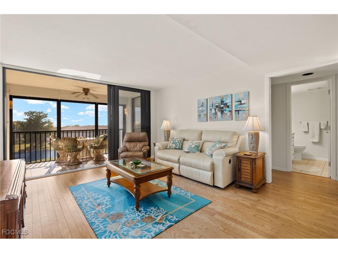 4140 Steamboat Bend E #404 Fort Myers FL 33919 2025011330 image2