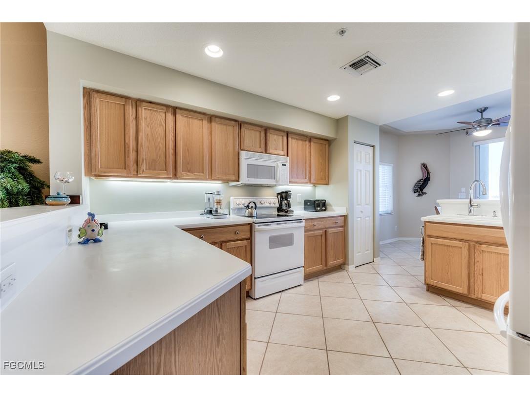 4141 Bay Beach Lane #442 Fort Myers Beach FL 33931 2025023230 image8