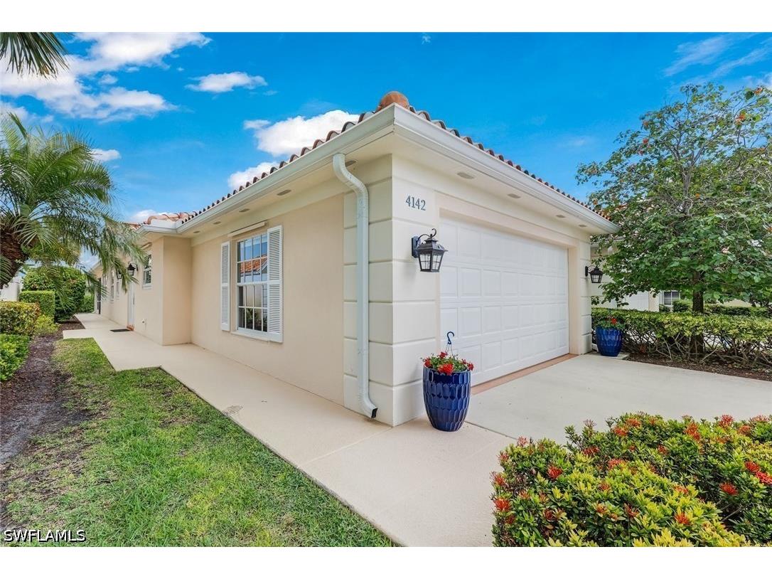 4142 Los Altos Court Naples FL 34109 226014683 image1