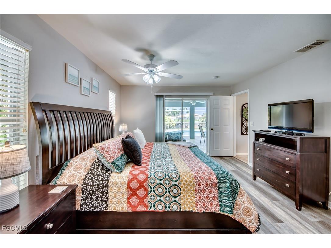 4142 SW 22nd Court Cape Coral FL 33914 2025010098 image12