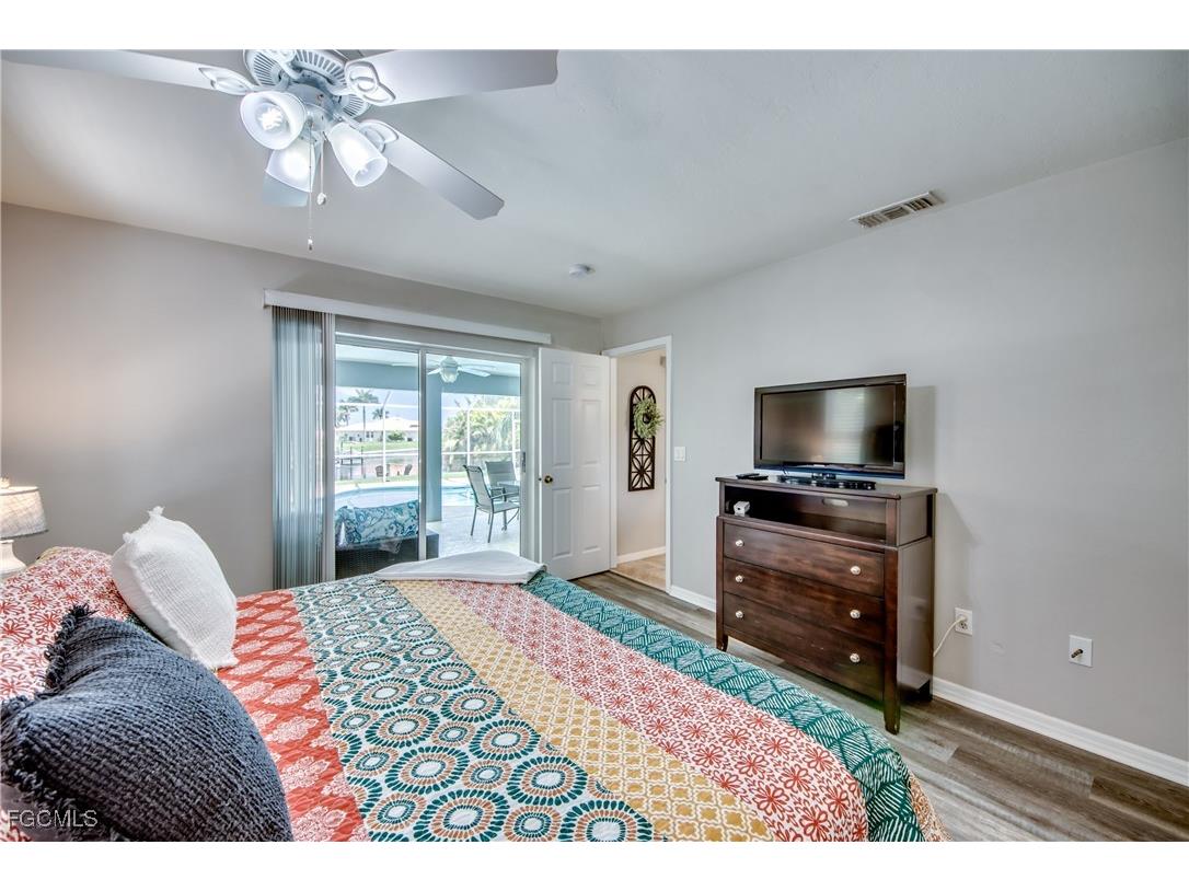 4142 SW 22nd Court Cape Coral FL 33914 2025010098 image13
