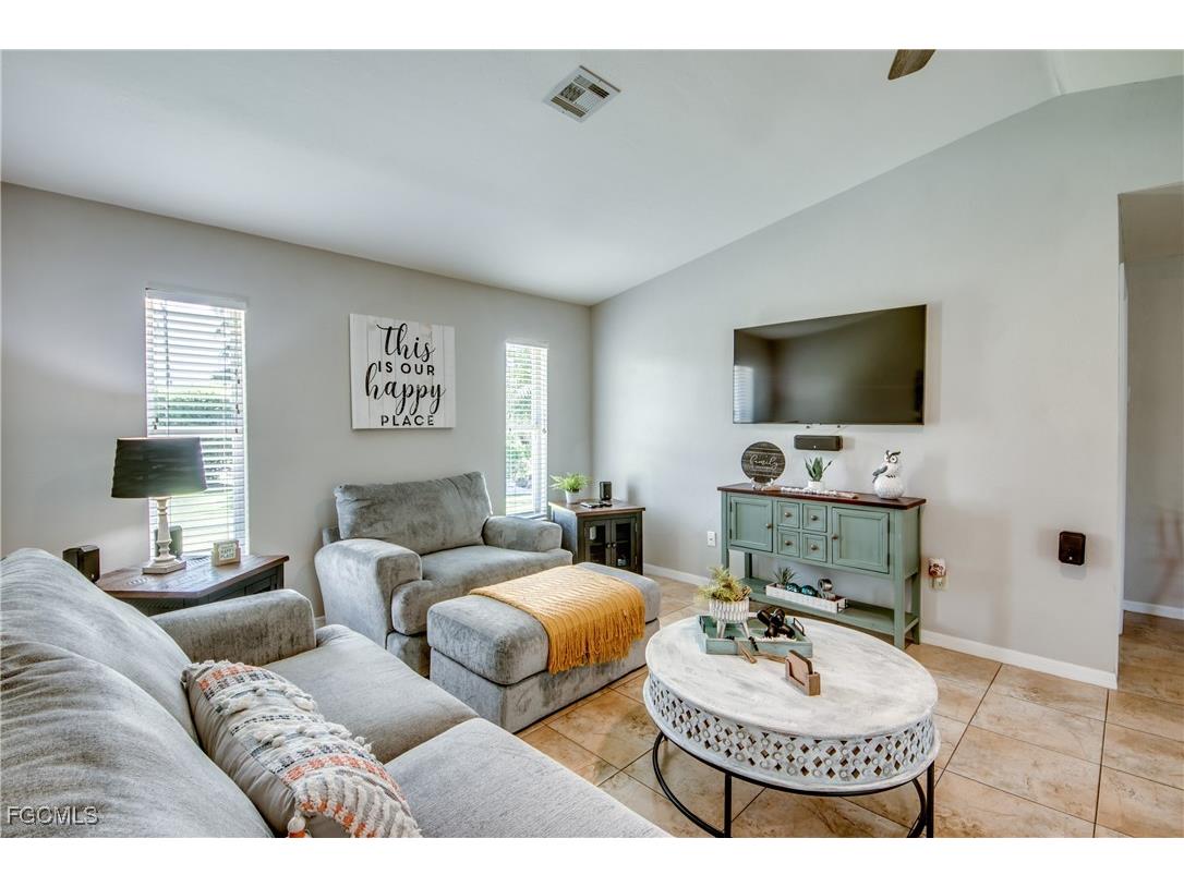 4142 SW 22nd Court Cape Coral FL 33914 2025010098 image5