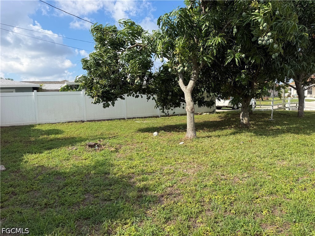 4143 Country Club Boulevard Cape Coral FL 33904 2026028034 image13