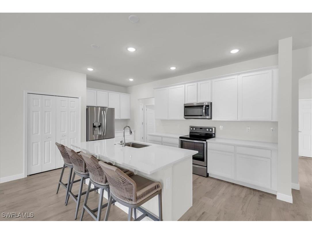 4144 SW 9th Place Cape Coral FL 33914 225082911 image2