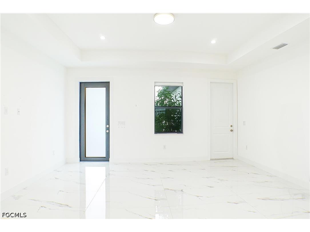 4145 68th Avenue NE Naples FL 34120 2026028552 image2