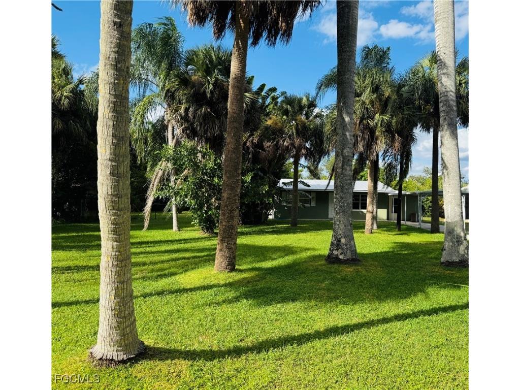 4145 Saums Drive North Fort Myers FL 33903 2025015733 image13