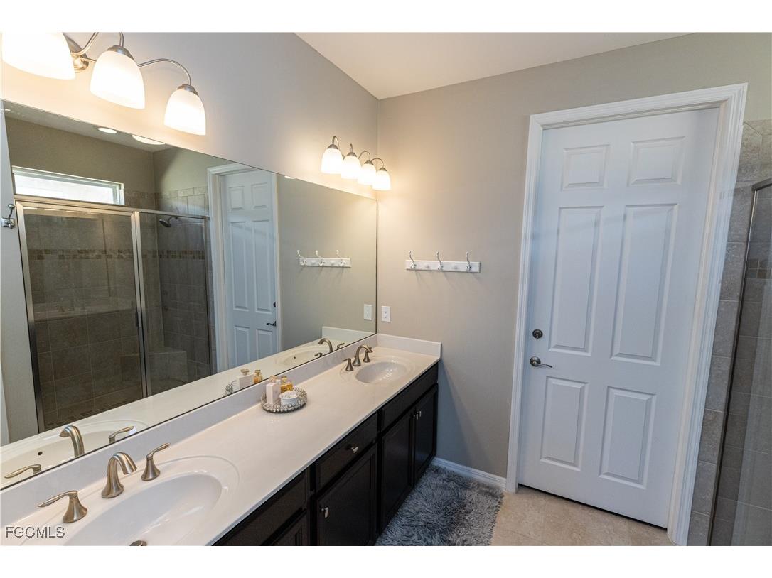 4147 Dutchess Park Road Fort Myers FL 33916 2025013154 image12