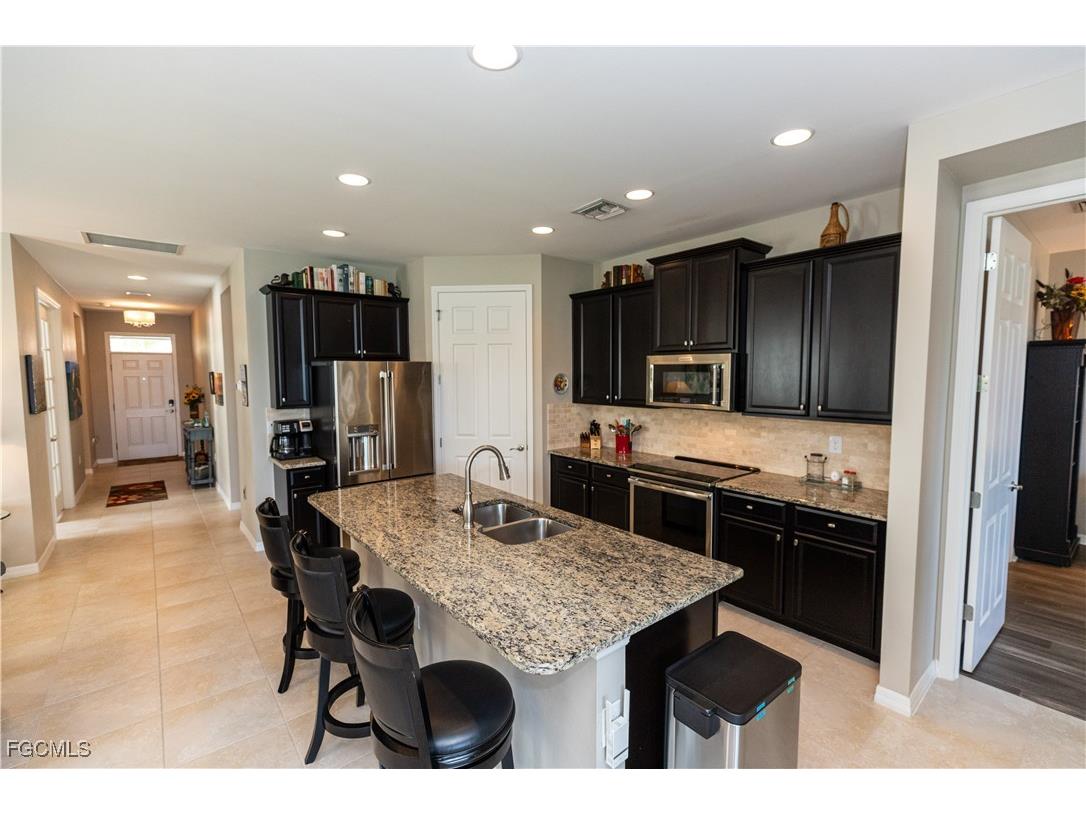 4147 Dutchess Park Road Fort Myers FL 33916 2025013154 image4