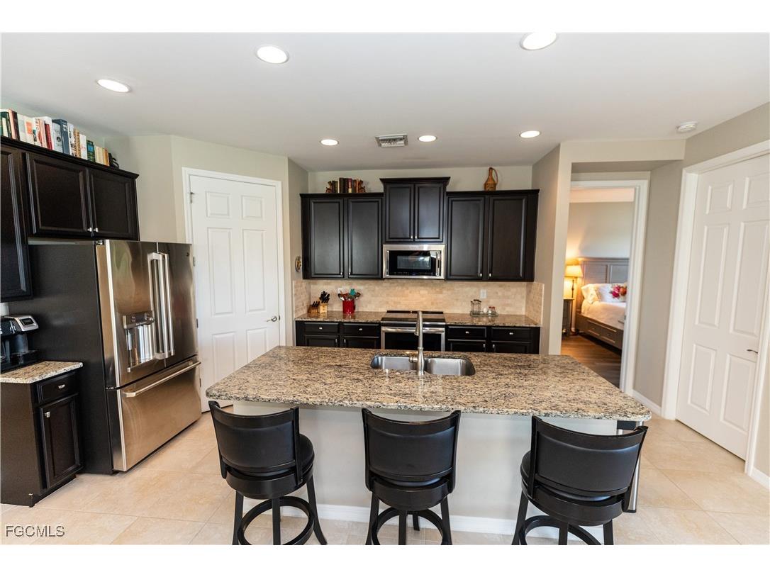 4147 Dutchess Park Road Fort Myers FL 33916 2025013154 image5