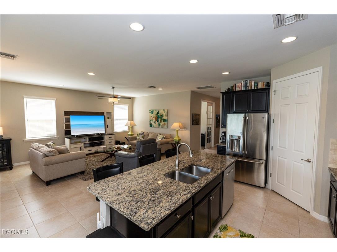 4147 Dutchess Park Road Fort Myers FL 33916 2025013154 image7