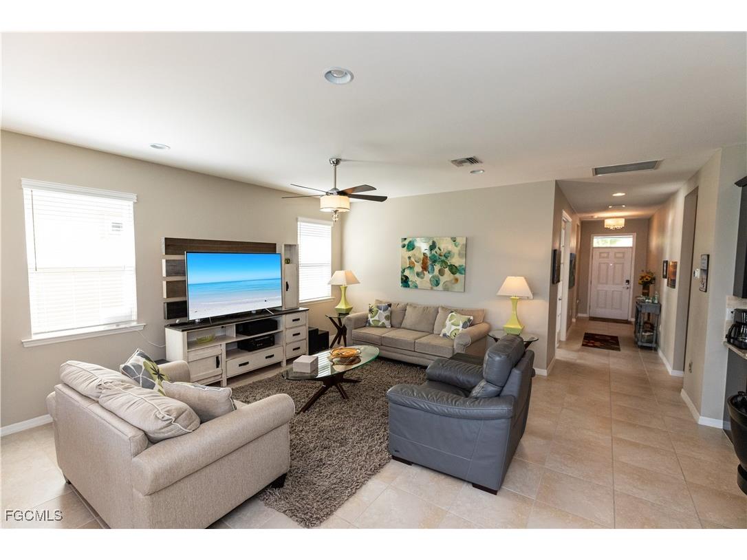 4147 Dutchess Park Road Fort Myers FL 33916 2025013154 image8