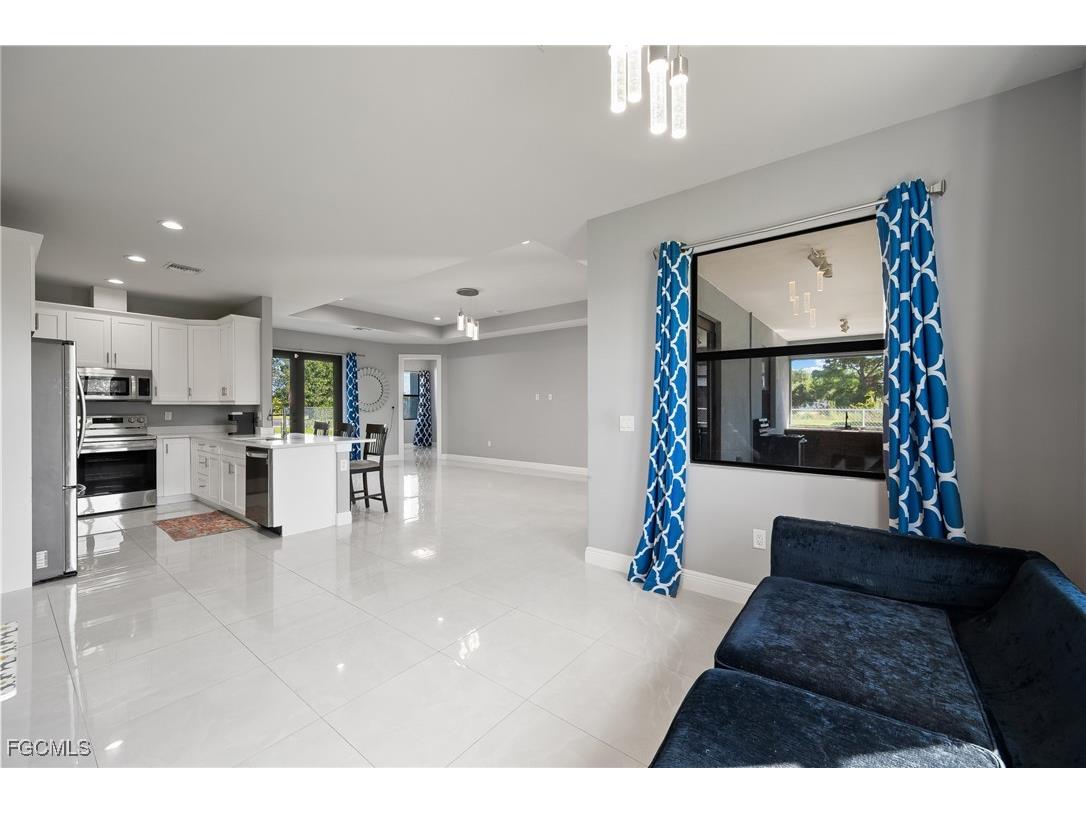 4148 54th Avenue NE Naples FL 34120 2025015694 image9