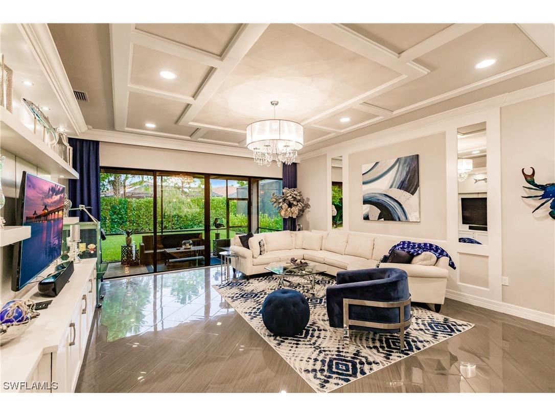 4148 Crescent Court Naples FL 34119 223047013 image1