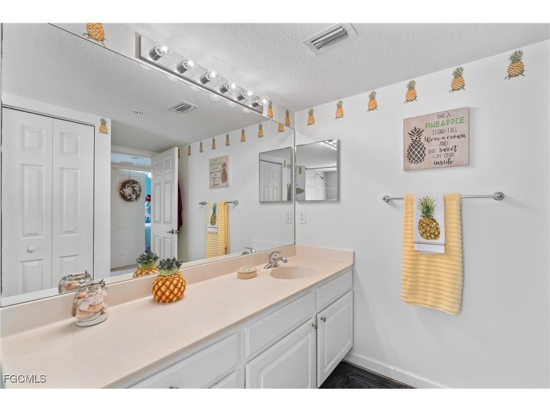 4149 Residence Drive #824 Fort Myers FL 33901 2025015898 image17