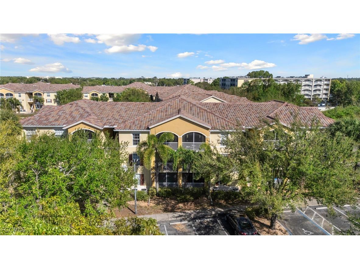 4149 Residence Drive #824 Fort Myers FL 33901 2025024225 image2